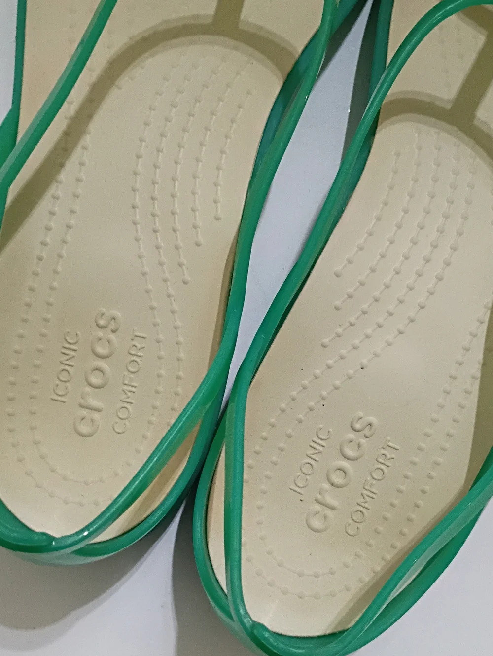 Crocs Isabella Island Green Relaxed Fit Sandals Size 10